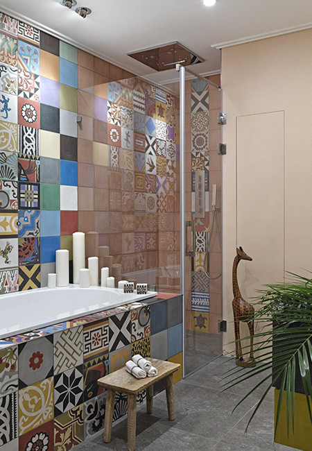 "Красочная геометрия ндбеле"