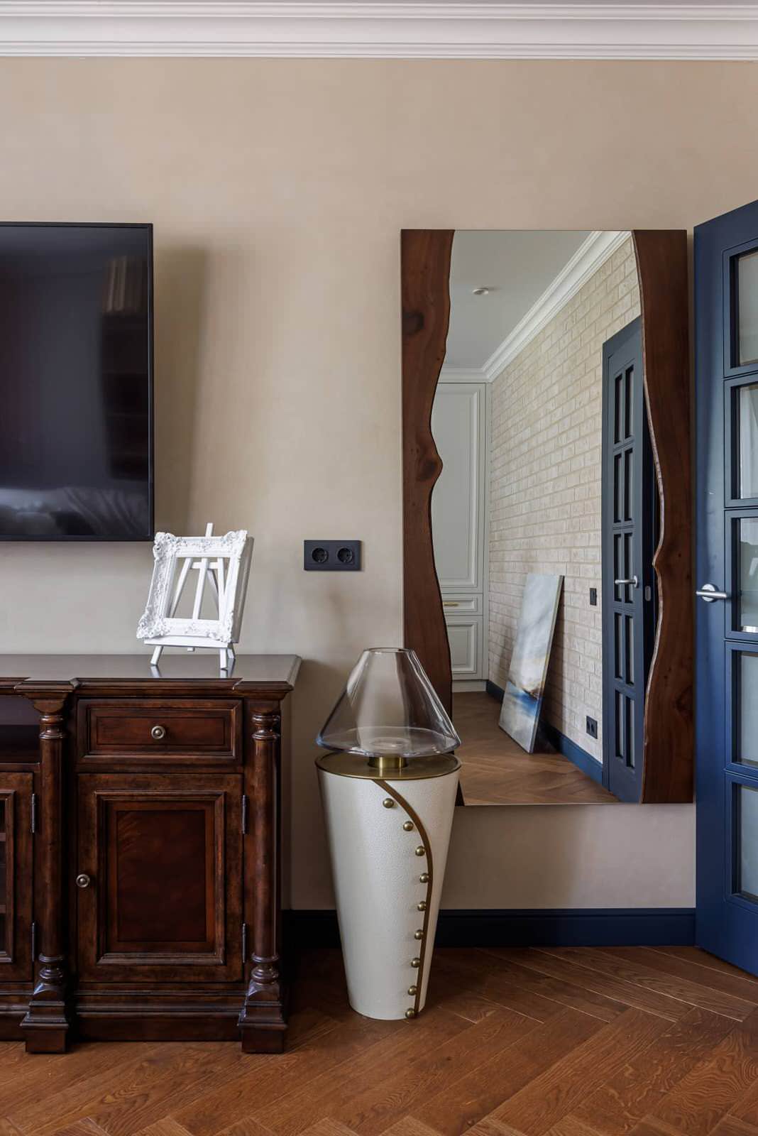 Дизайн и ремонт квартиры в КП «Новогорск» — Единство противоположностей