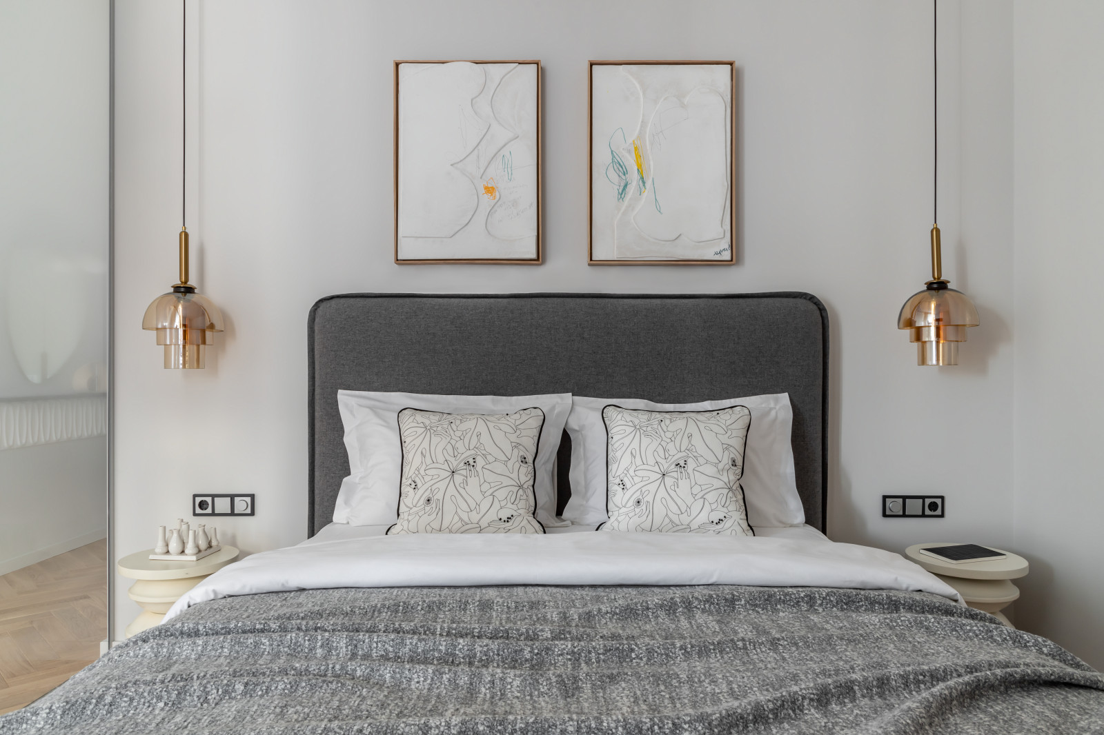 Интерьер для себя: однокомнатная квартира со спальней и мини-гостиной