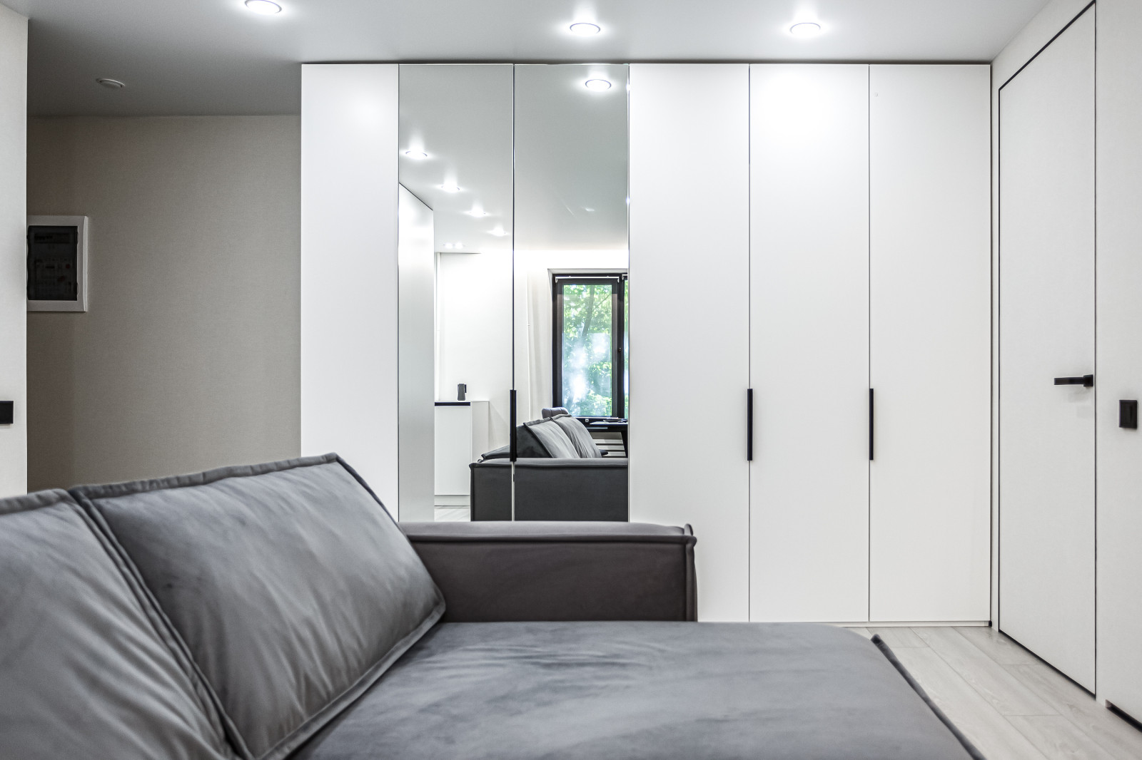 евродвушка в аренду в пятиэтажке рядом с Сити