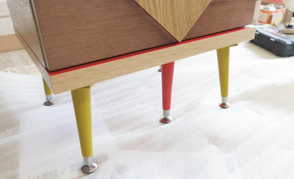 Портрет: Модернизм и эстетика в мебели Woodi Furniture