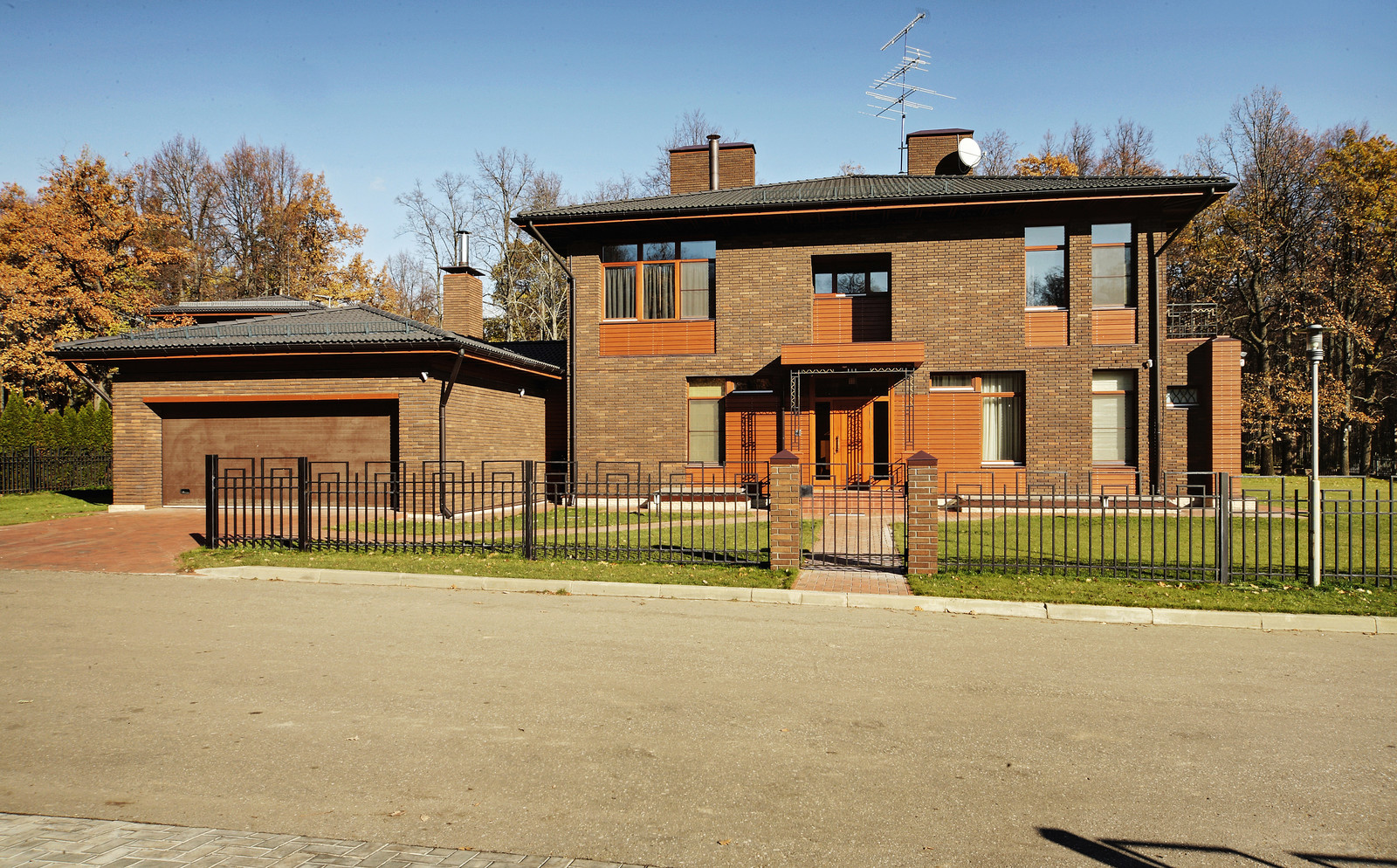 Обложка проекта: Дом в Дубовой роще