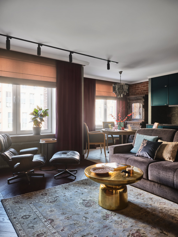 Яркий интерьер с антикварным декором