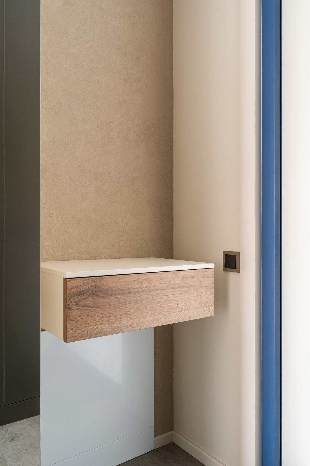 Подвесная тумба для ключей