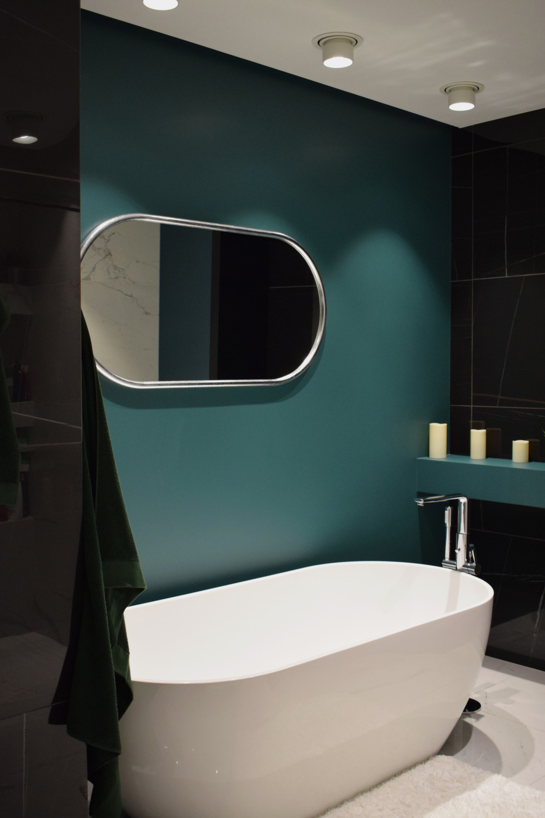 Квартира на 13 этаже  с витражным остеклением