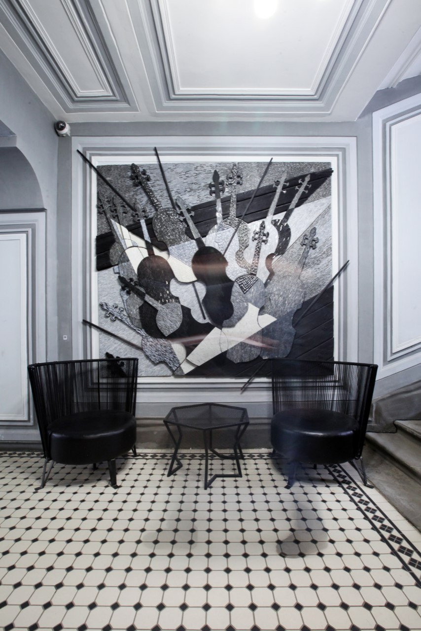 Мозаичное барельефное панно «Скрипка»