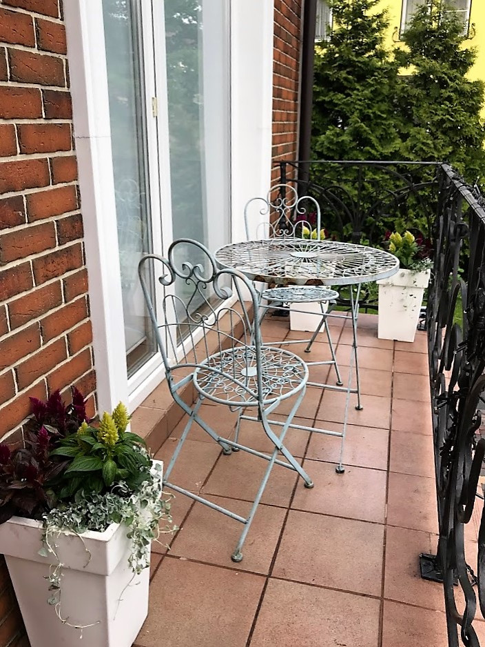 Декор крыльца и балкона