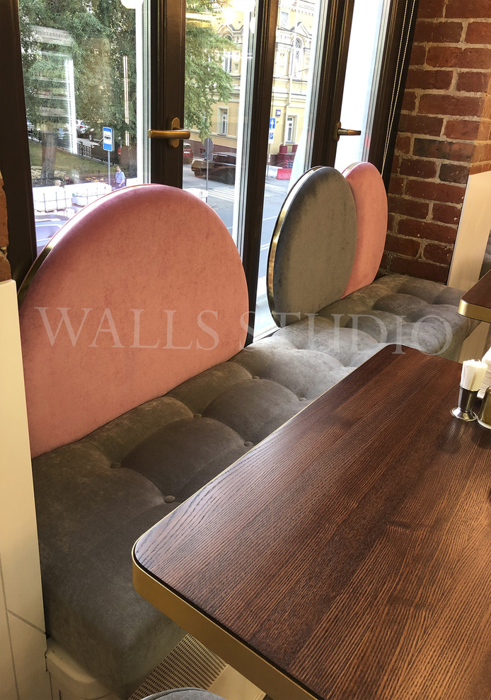 Диванчики для кафе Conversation (Москва, Остоженка 37/7)