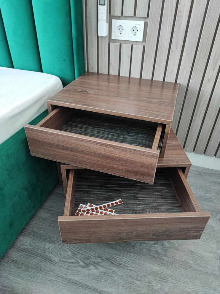 Тумбы и комоды