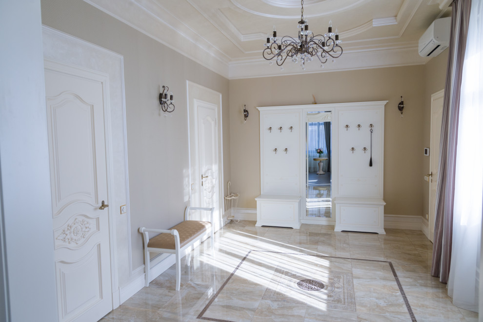 Интерьер дома в классическом стиле (500 кв м)