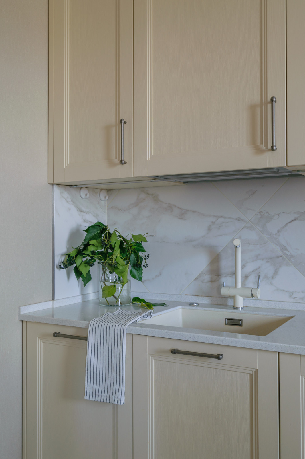 Светлая неоклассика в 3-х комнатной квартире для большой семьи с тремя детьми