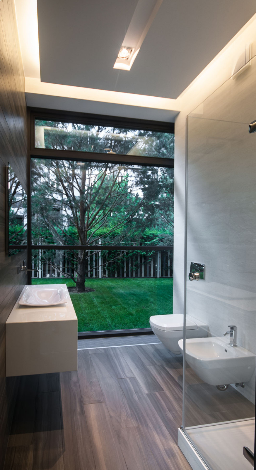 Остекление коттеджа в поселке БЕНИЛЮКС на алюминиевой системе REYNAERS