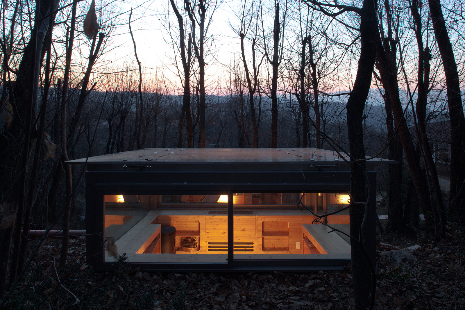 Архитектура: Павильон с видом на холмы Беричи