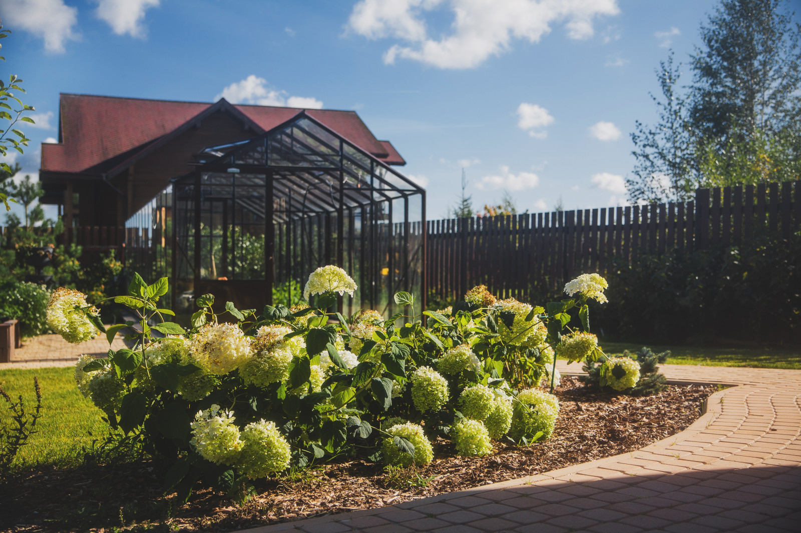 Зеркальное