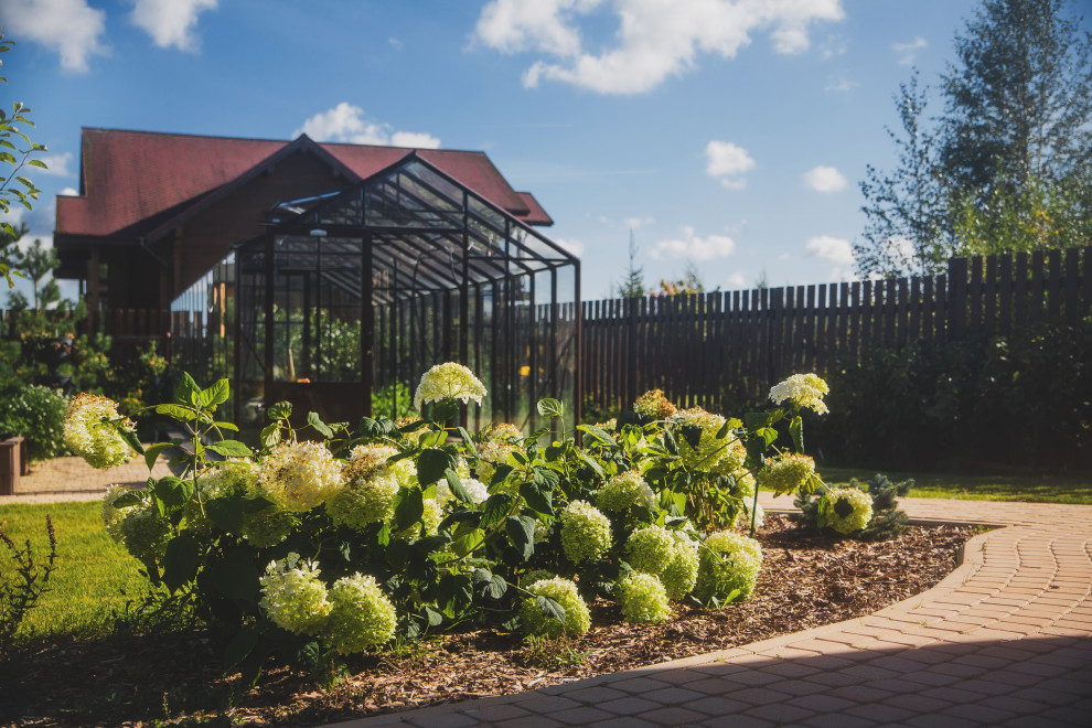 Зеркальное