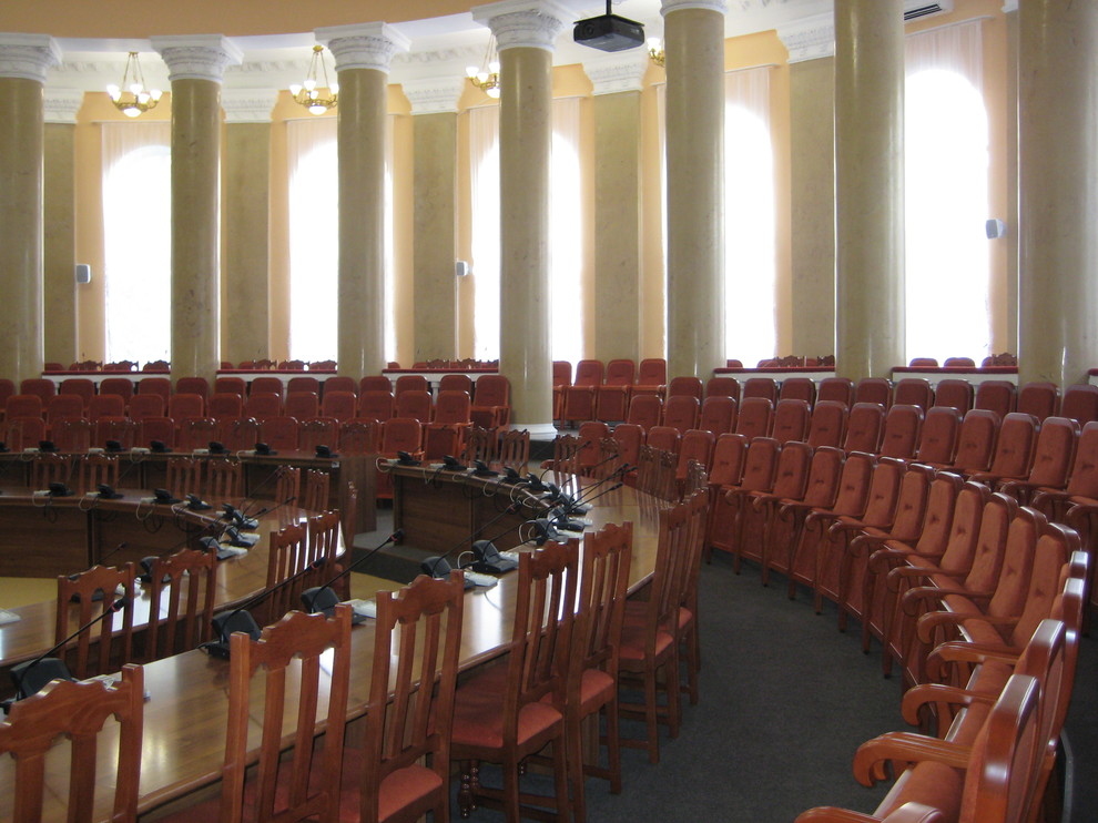 кресла для зрительных залов и театров