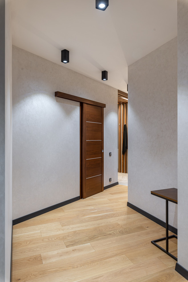 Трехкомнатная квартира в центре Москвы