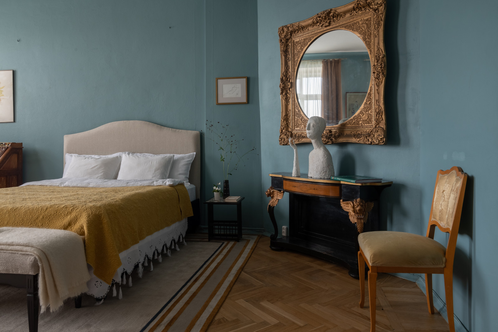 Дом на набережной