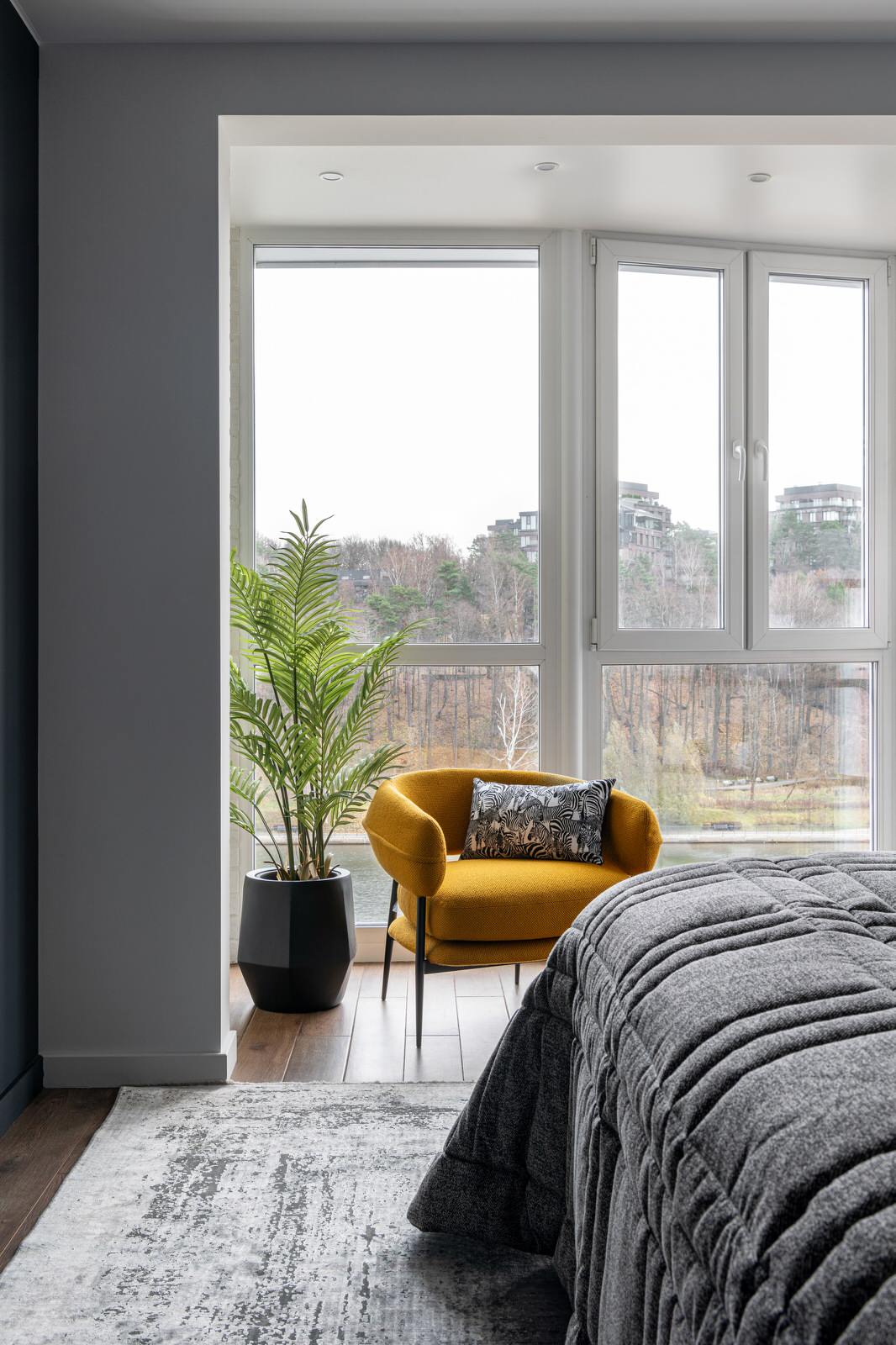 Графит с акцентами