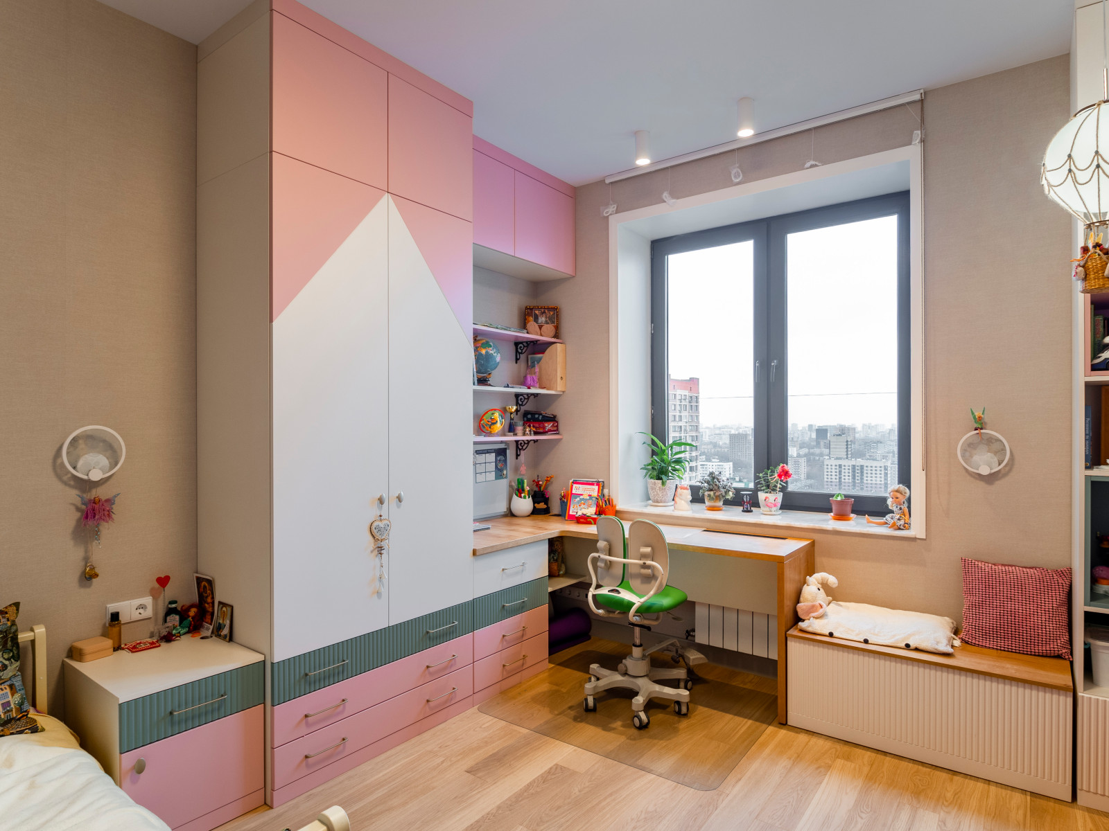 Меблировка детской комнаты для девочки 5 лет