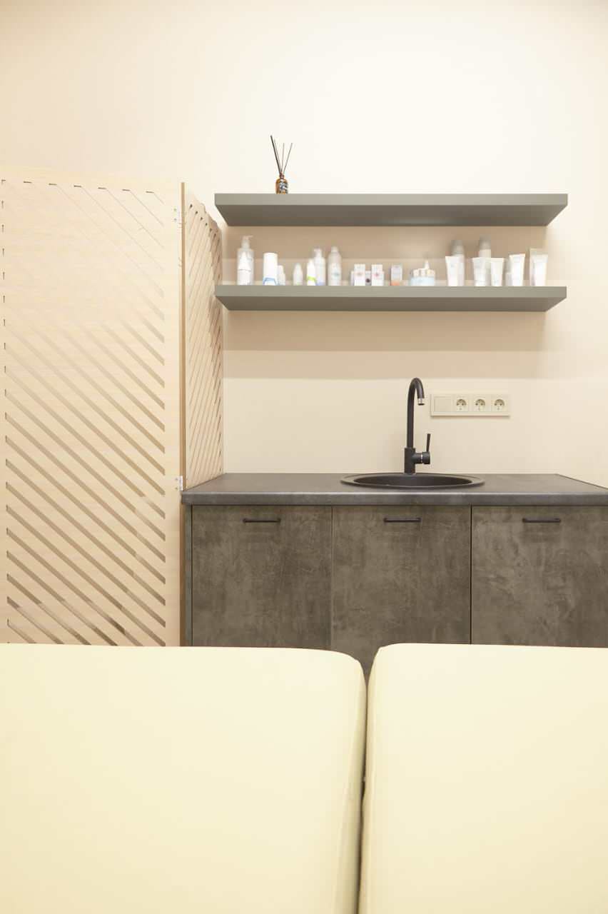 Реализация  студии аппаратной косметологии