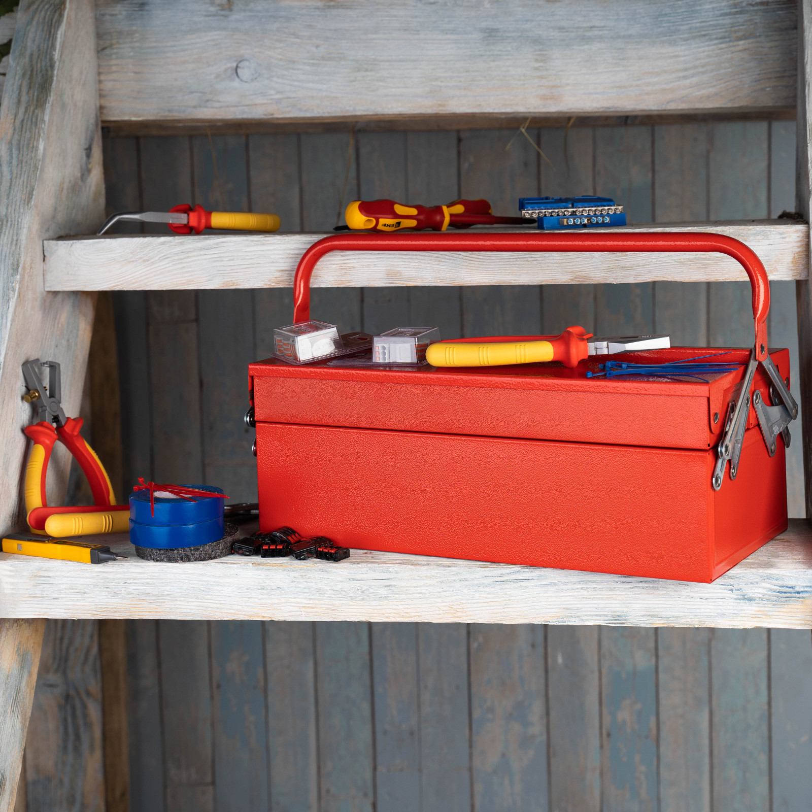 Обложка проекта: Электромонтажные изделия и инструменты EKF