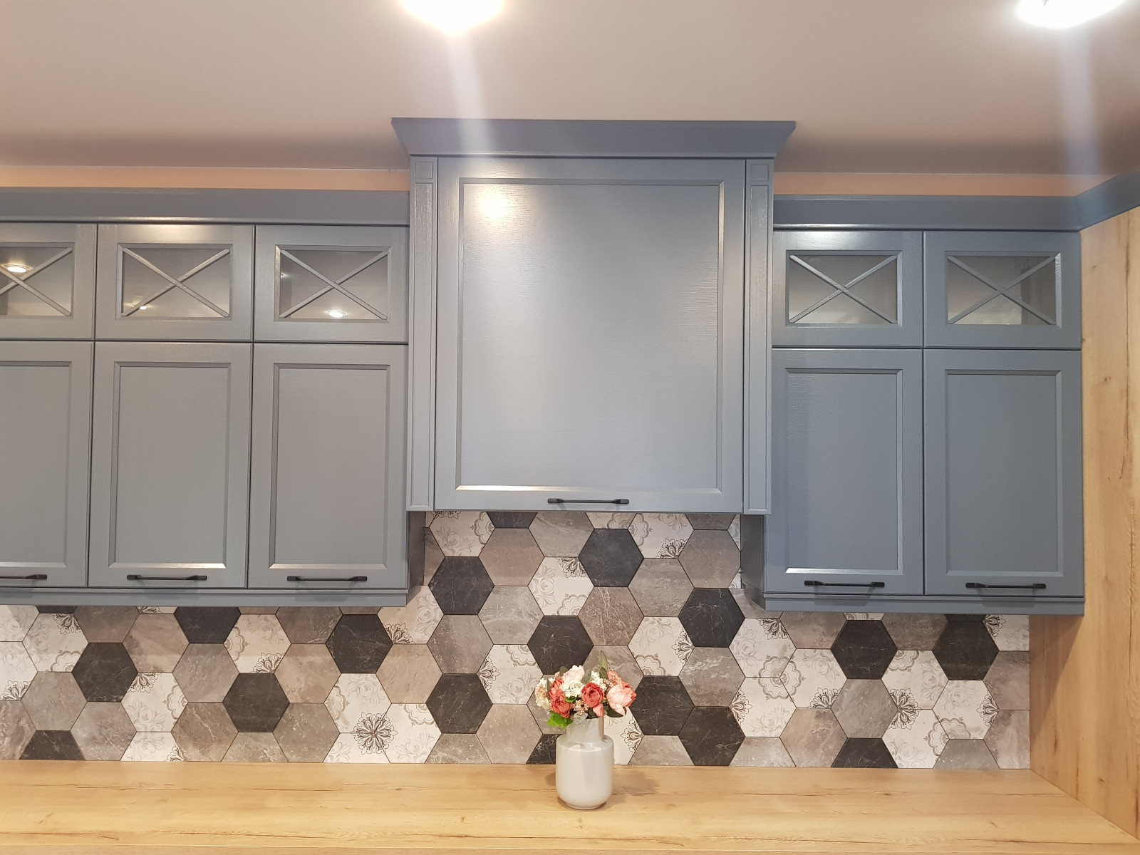 Кухни массив