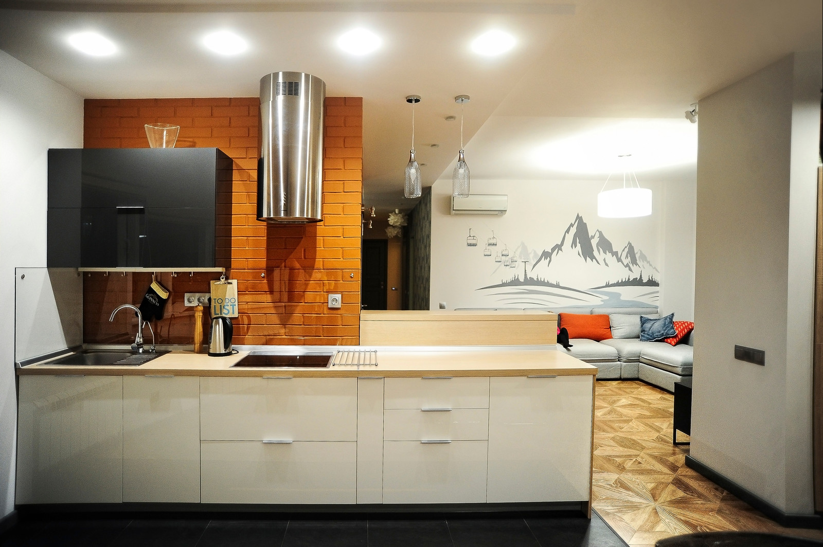 АВАНГАРДНЫЙ СОФТ-ЛОФТ