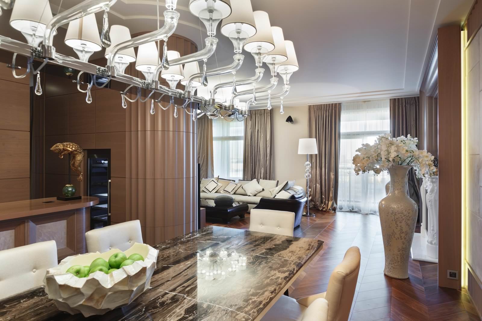 КВАРТИРА НА СУВОРОВСКОМ 1, 280 М2