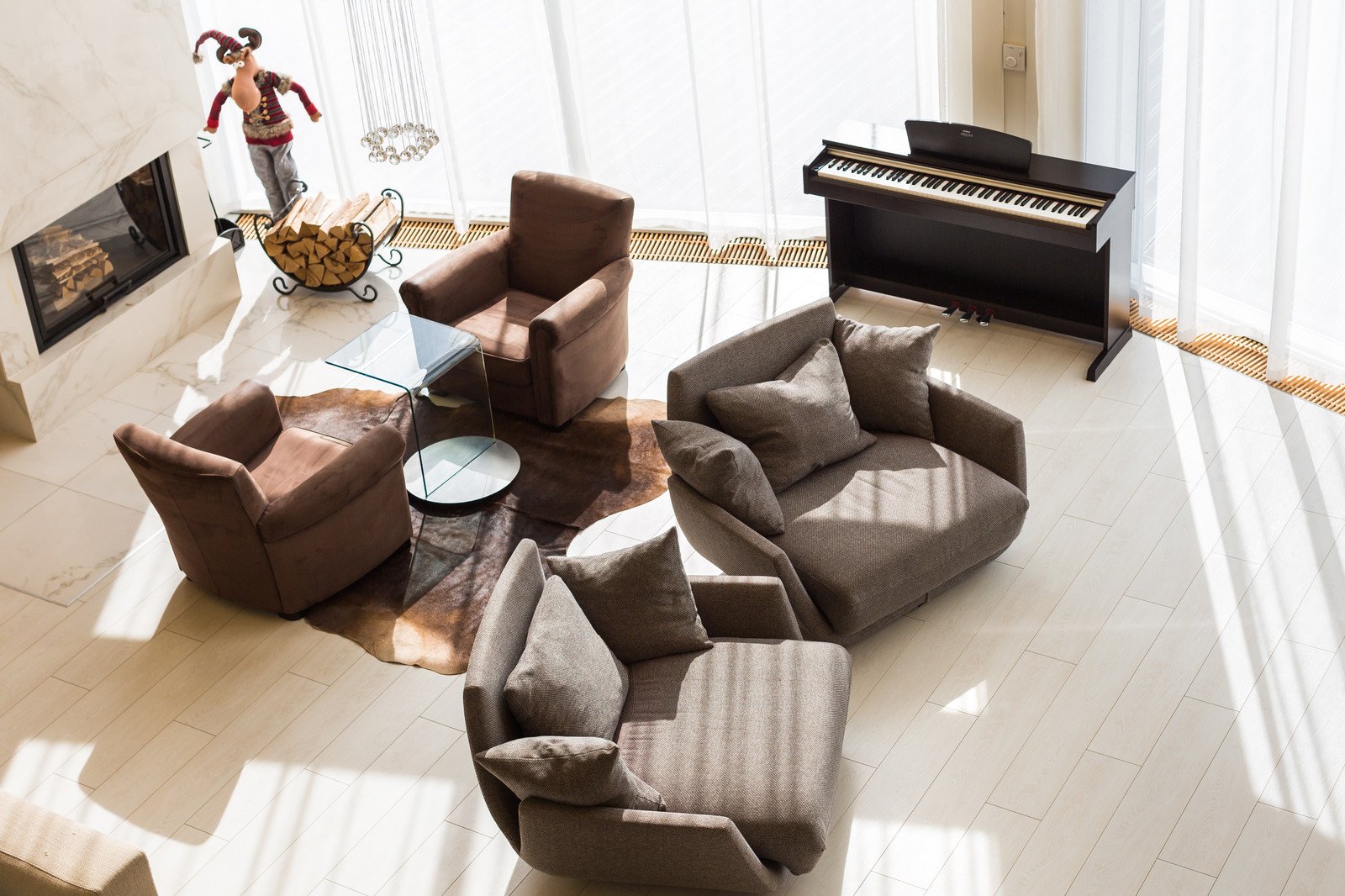 Загородный дом на берегу озера