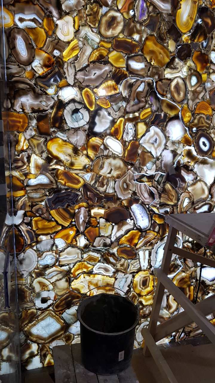 Обложка проекта: Панно с подсветкой из нат. Агата без стыковочных швов