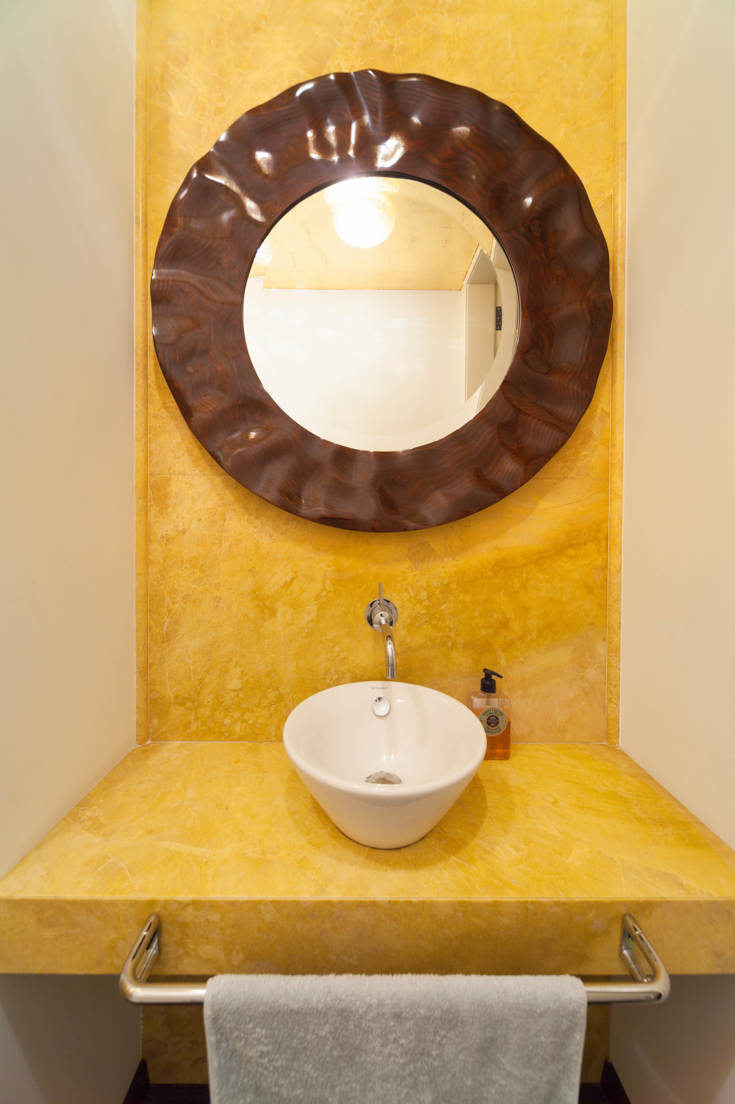 Трехкомнатная квартира на Ленинском проспекте