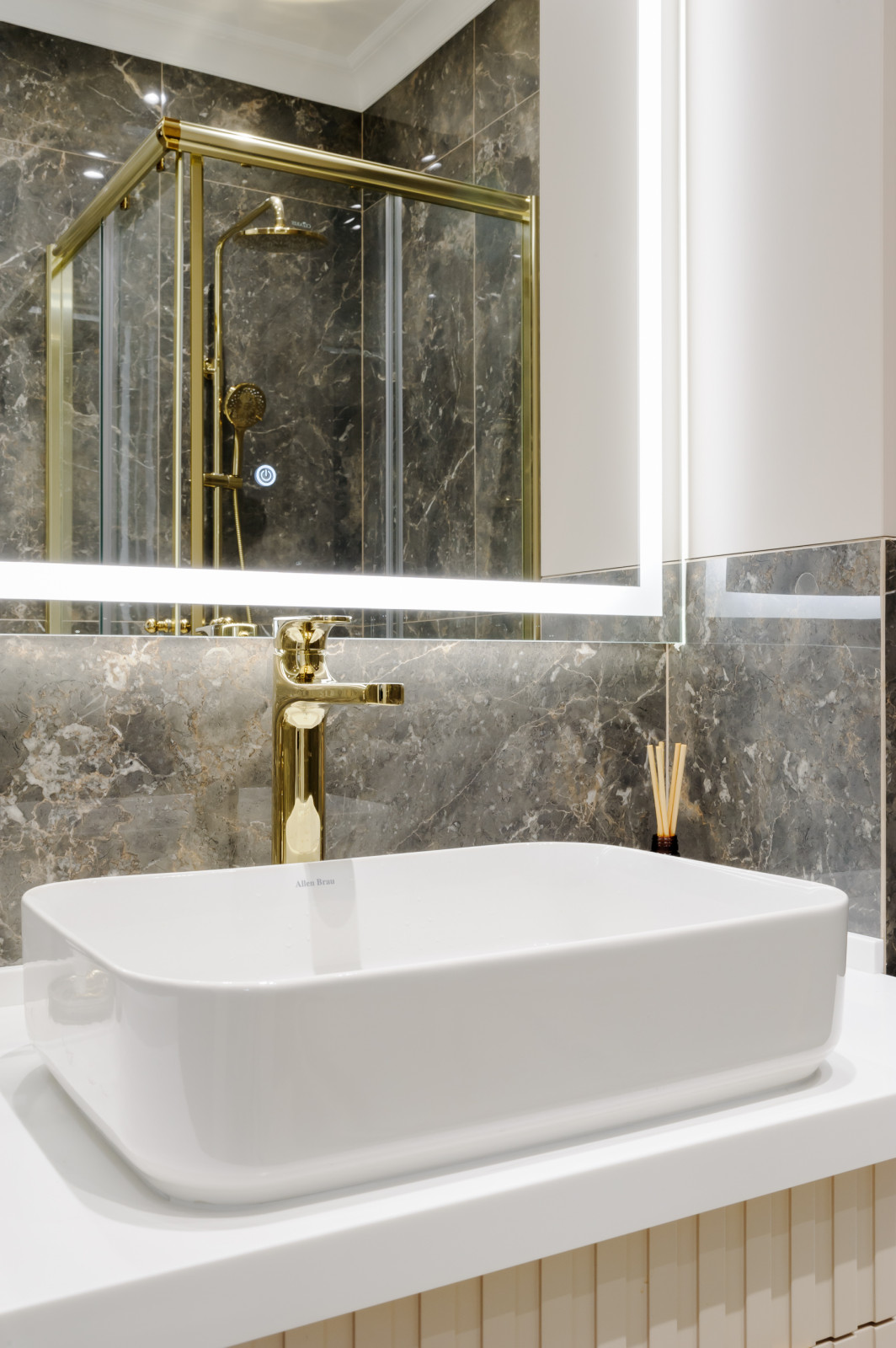 Пятикомнатная квартира 115 кв/м в ЖК «Headliner»