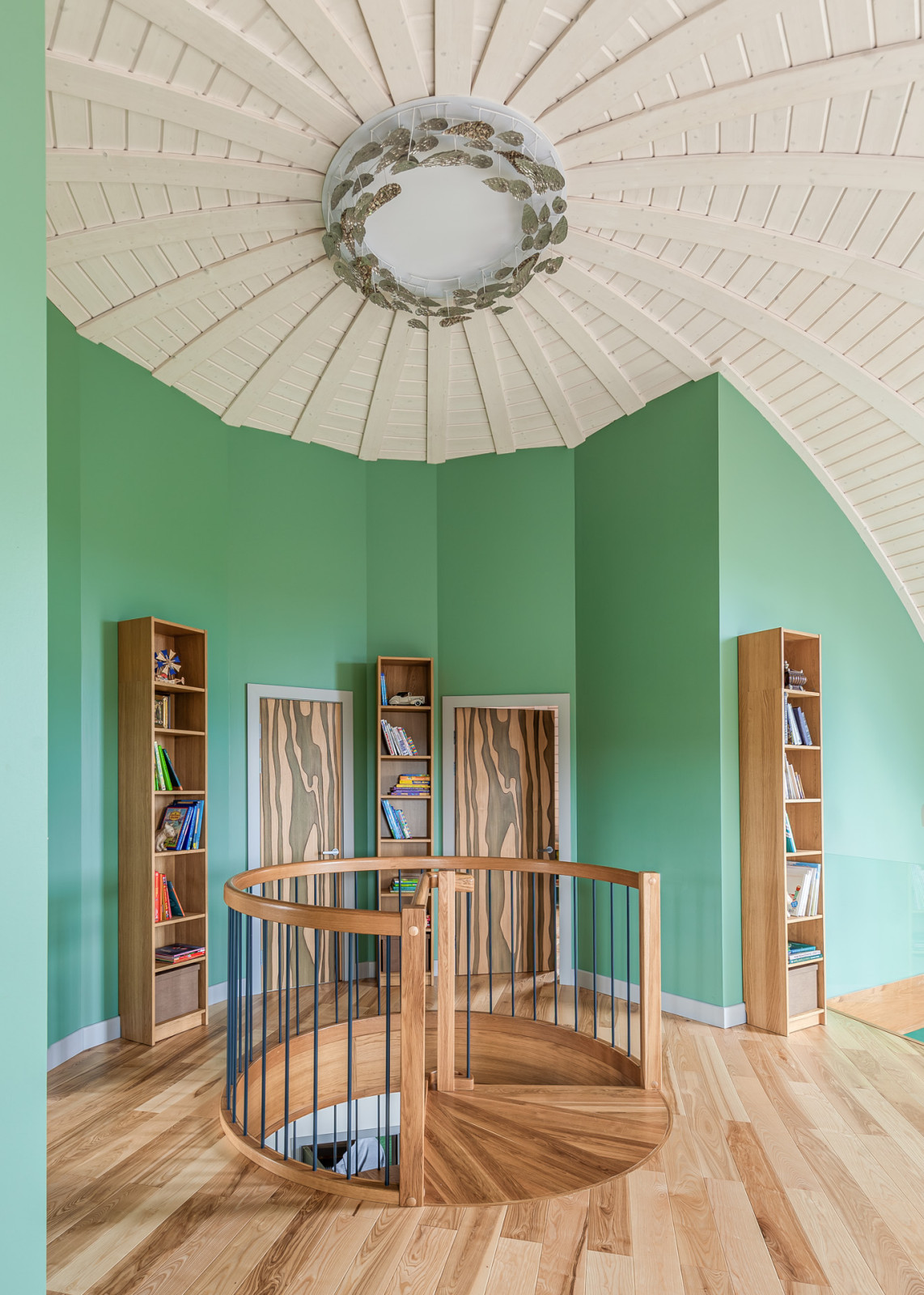 В гостях: Купольный дом у воды — для семьи с тремя детьми