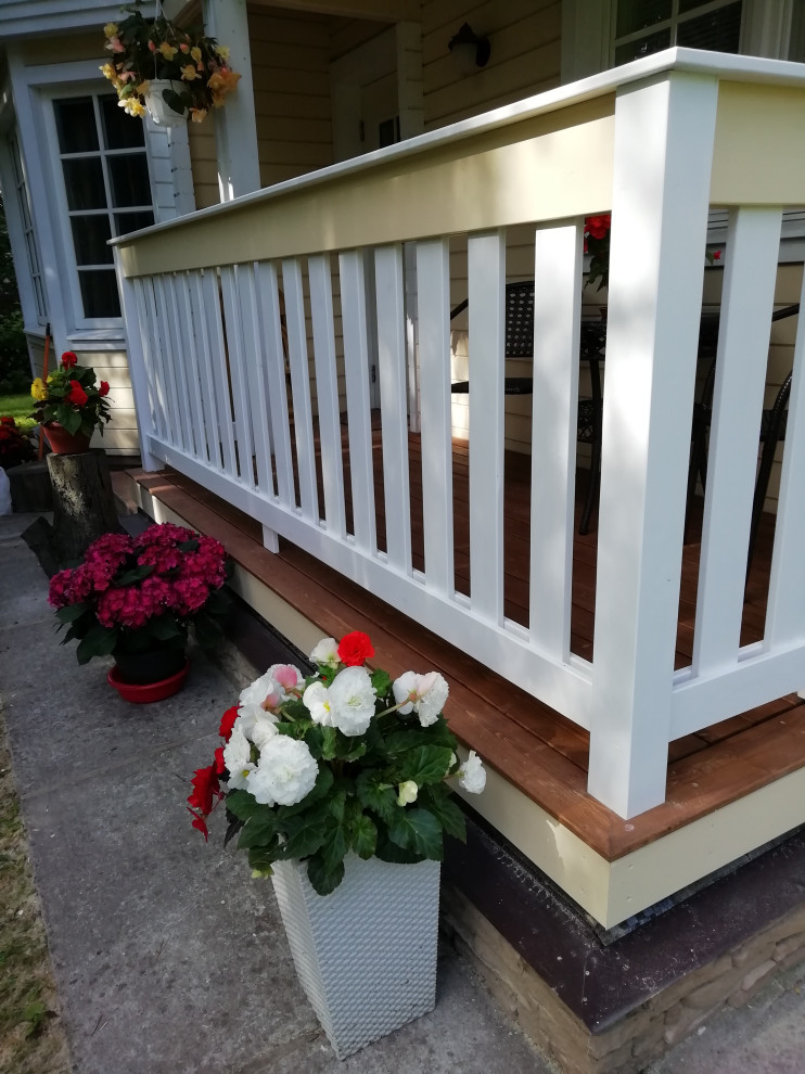 Небольшая реконструкция террасы с ограждениями, в Репино