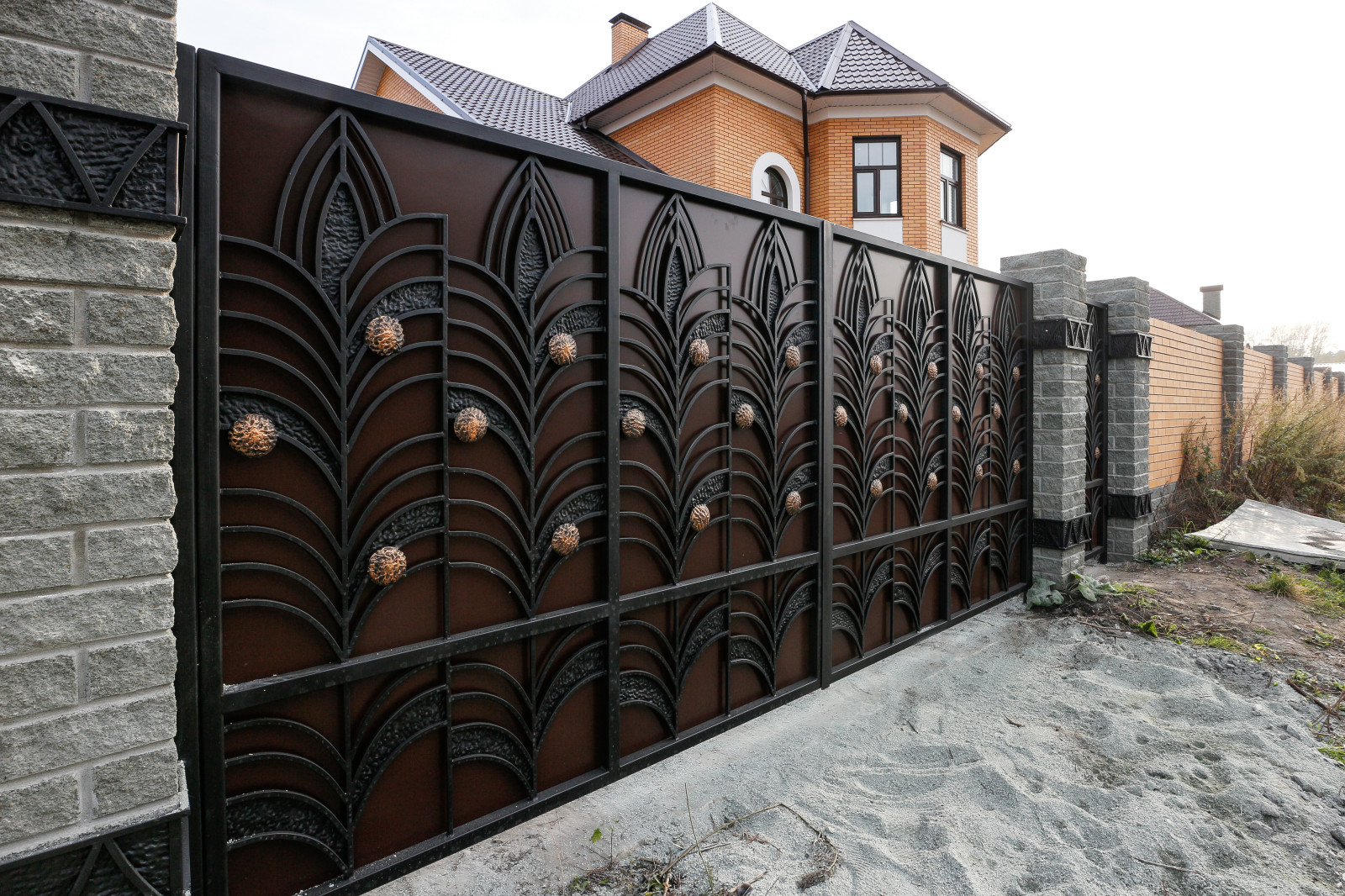 Обложка проекта: Дом за городом