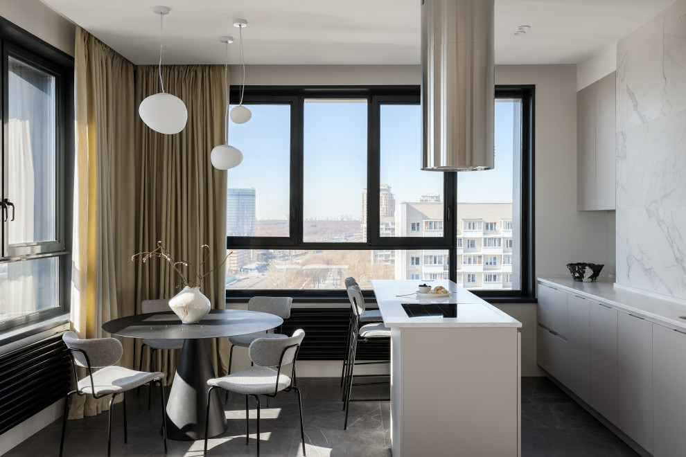 Stylish apartment with masterbedroom and home office