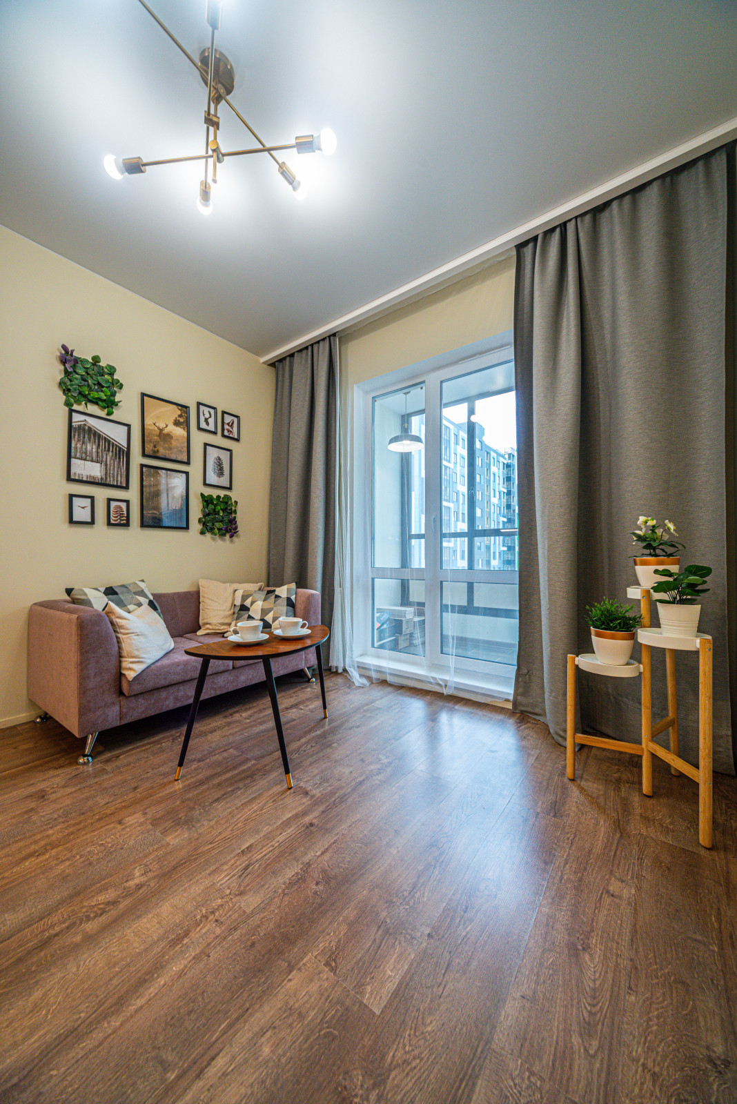 Шоу-рум в Янино. (3 готовых варианта отделок)