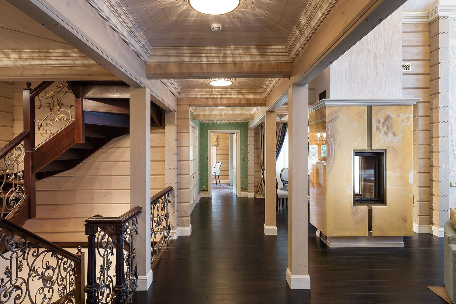 Дом из клееного бруса Log House