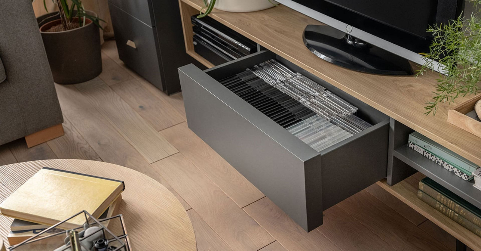 Обложка проекта: Современные тенденции - Коллекция мебели RIBBON