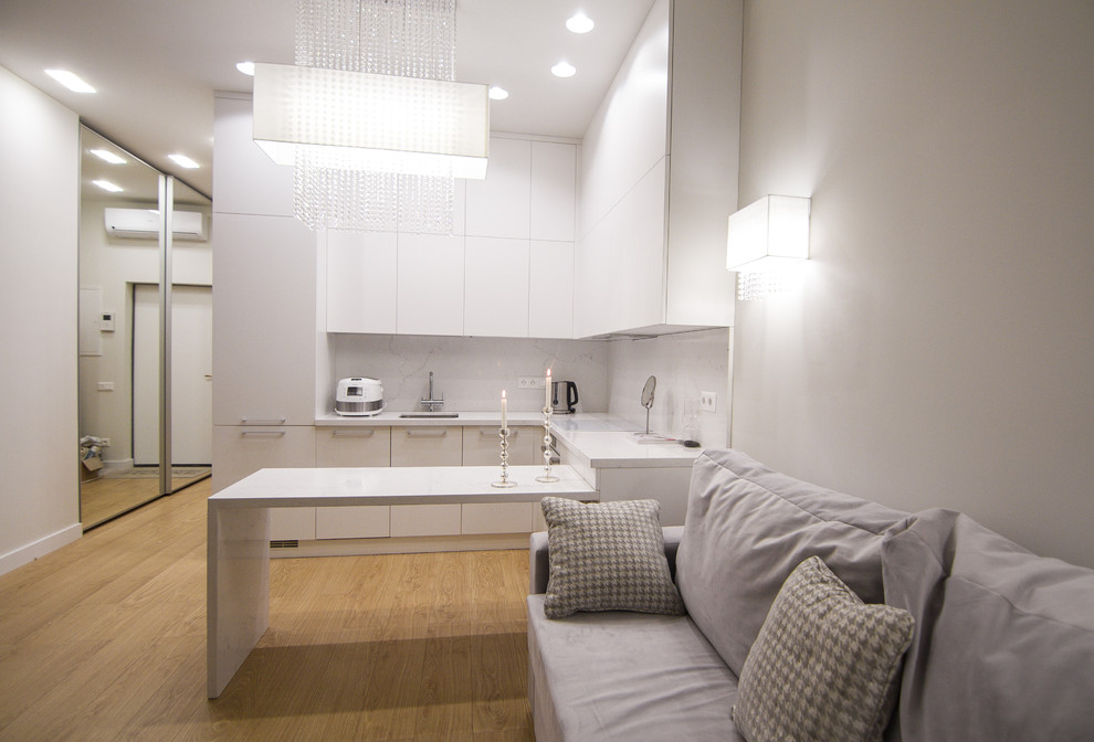 Кухня в стиле хай-тек