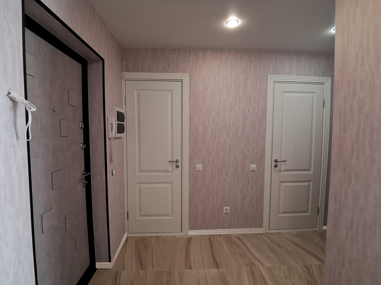 Обложка проекта: Реализация дизайн проекта кухни, коридора