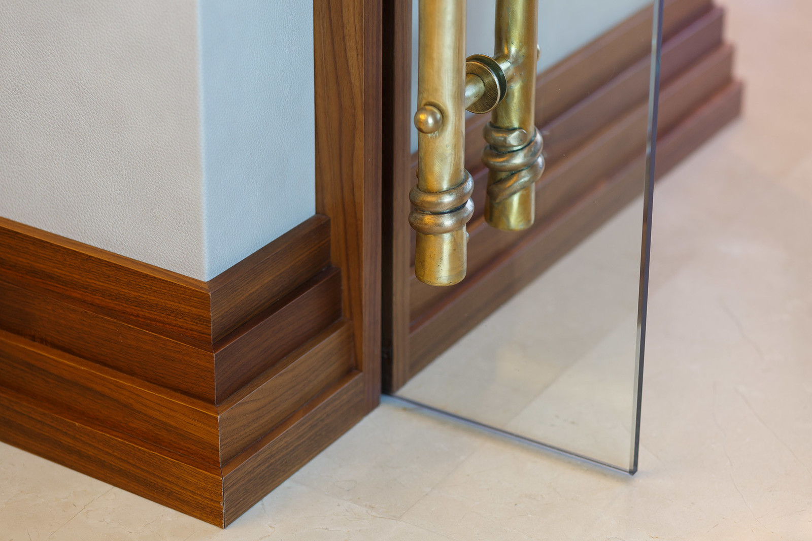 Стеклянные перегородки в квартире