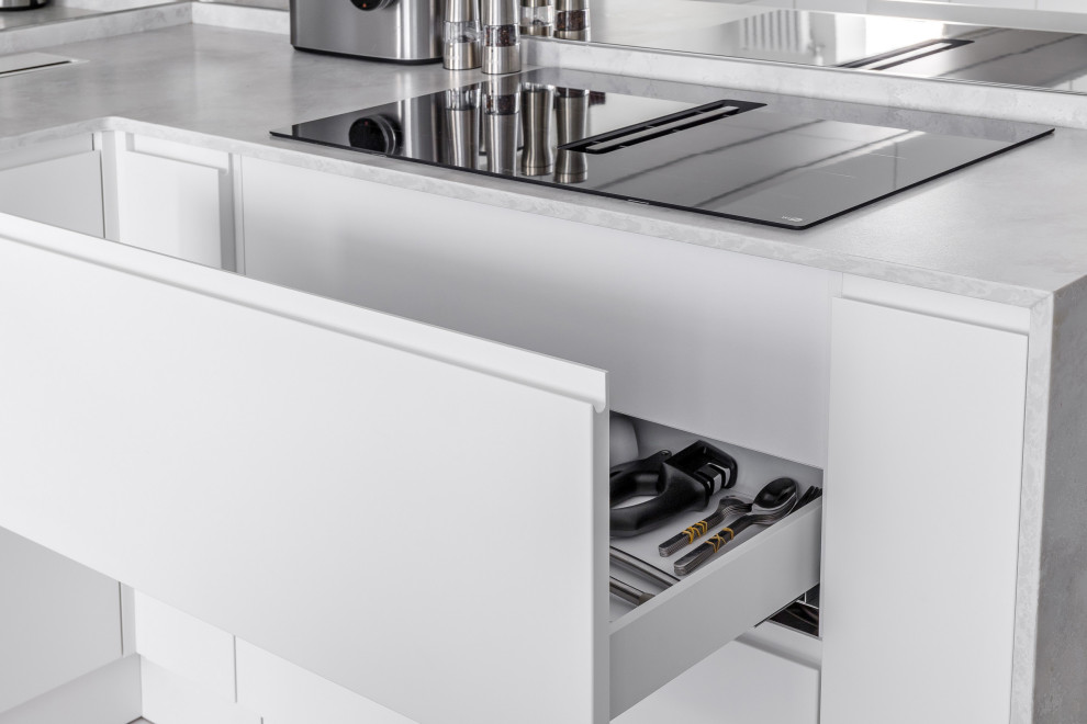 Реализация проекта трехкомнатной квартиры "ЖК на Высоте"