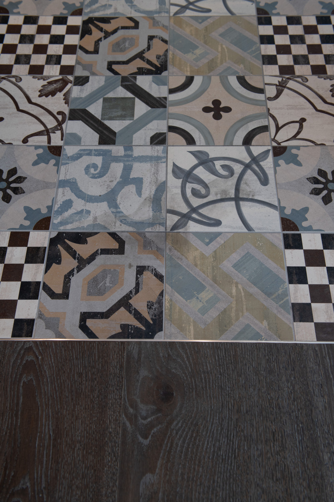 Интерьер апартамента в HPA, Паденге-Суль-Гарда, Италия