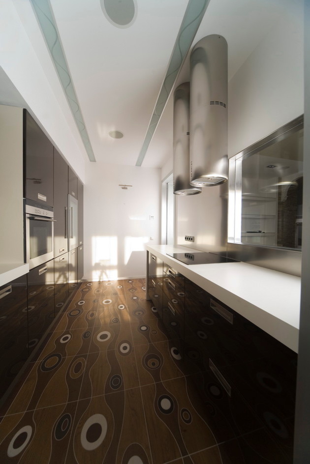 Жилая квартира. г. Киев. "Игра контрастов"