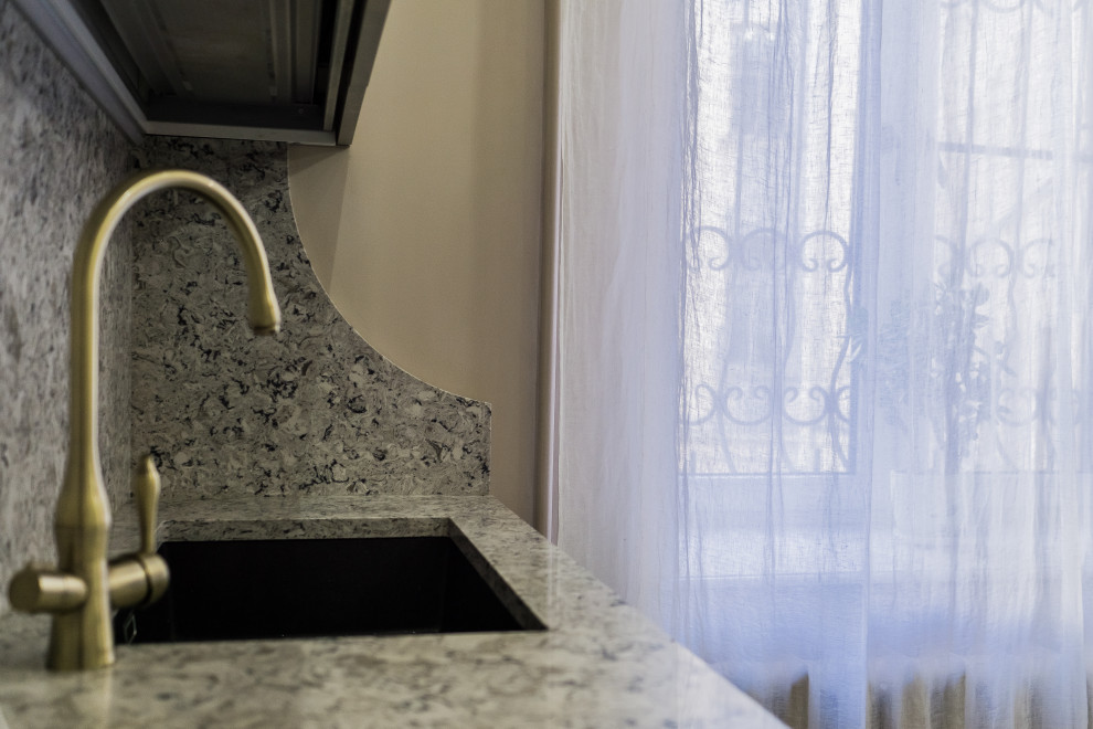 CHATEAU DE LA PETROGRADKA