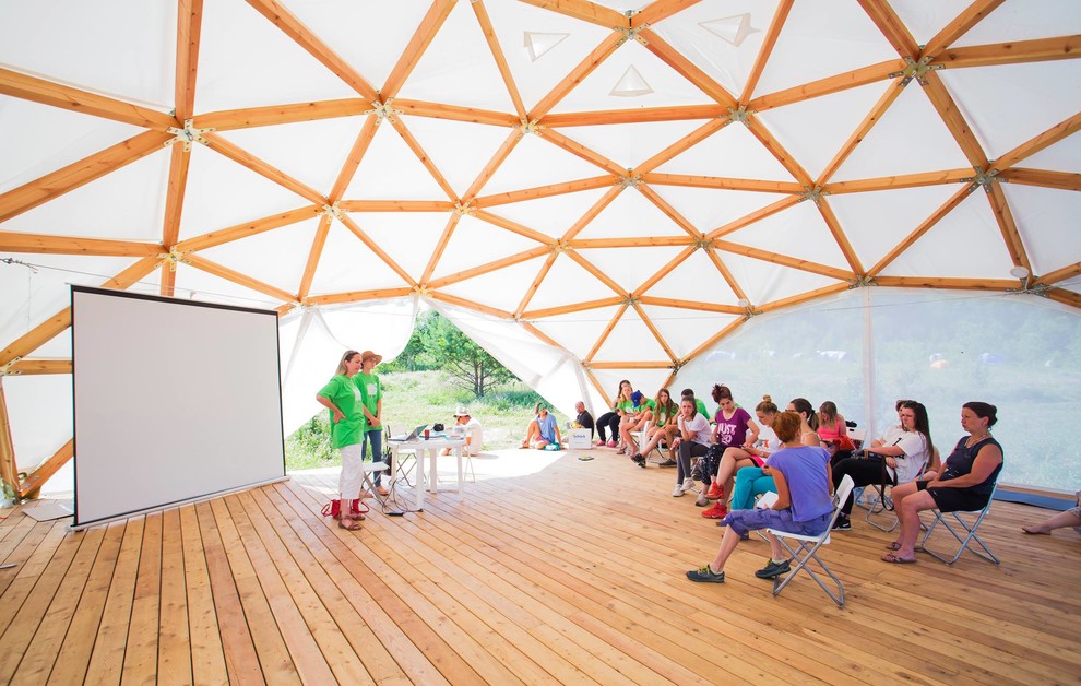 Портрет: Гостиница-теплица и архитектурные «чудеса» парка «Ясно Поле»