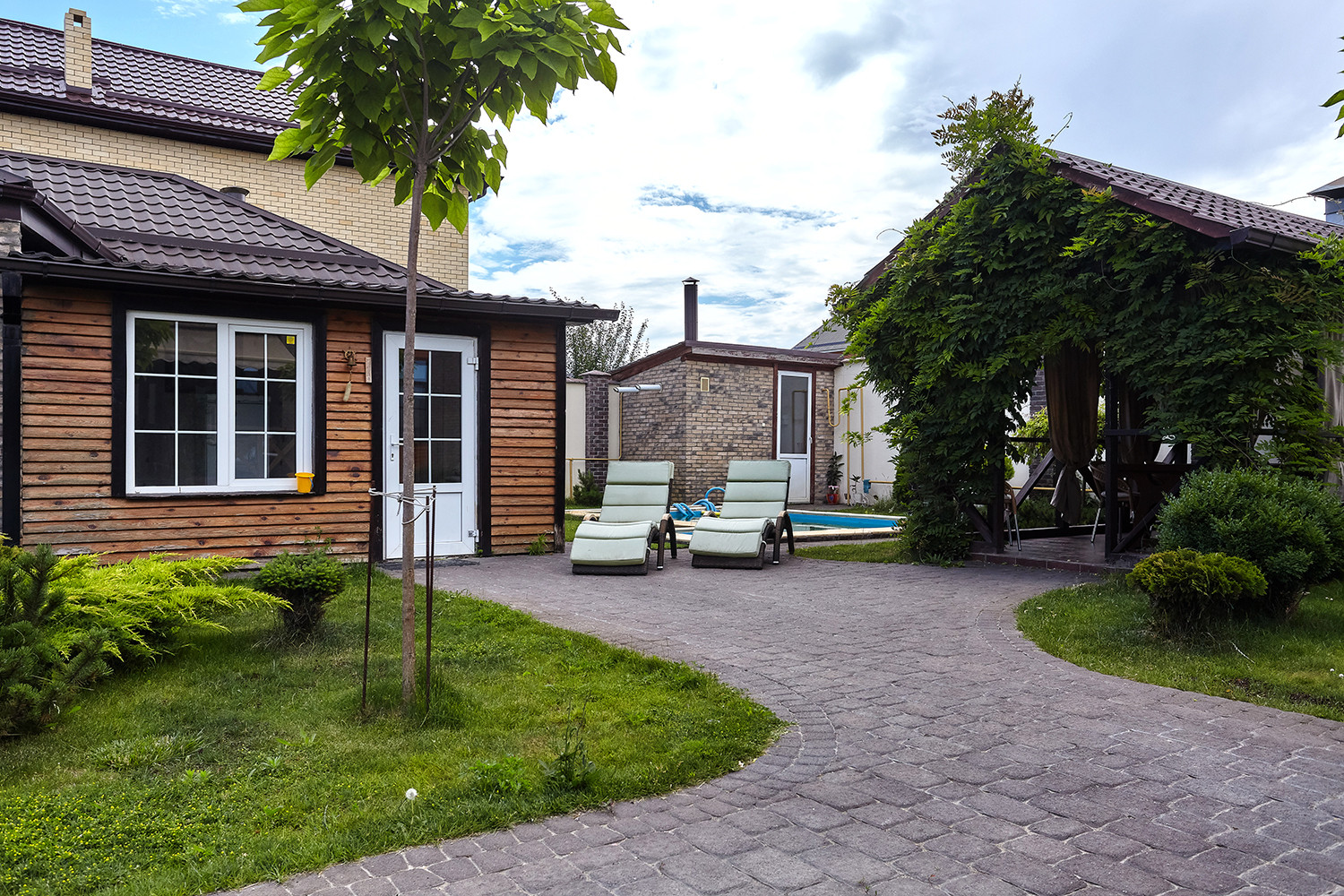 056 Частное домовладение