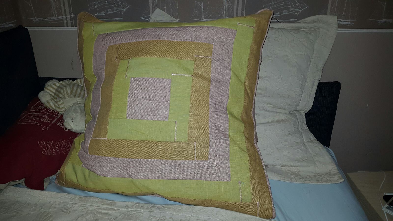 Обложка проекта: облака из пуха